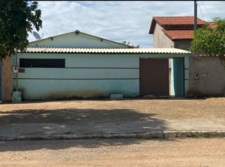 Foto de Casa A.T. 200 m² - Alvoradinha, Alvorada do Norte/GO