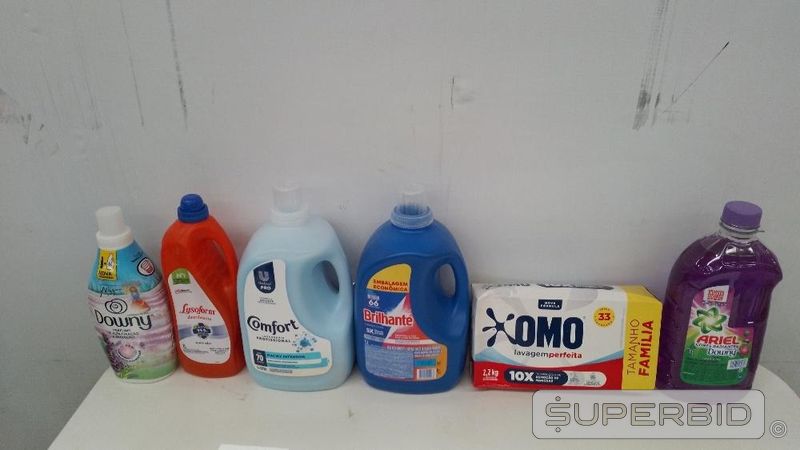 Foto de ITENS DE LIMPEZA: BRILHANTE, OMO, DOWNY, YPE E OUTROS (APROX.135 UND) (Ref.: SB0032770)