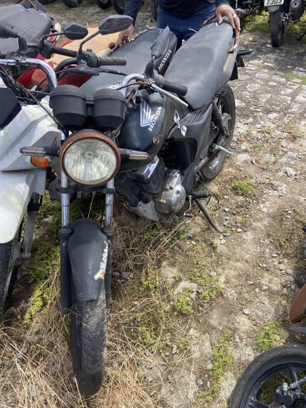Foto de HONDA/CG 125 FAN ES, ANO/MOD 2013/2013, COR PRETA, COMBUSTIVEL GASOLINA, PLACA ORE0295 - AL, RENAVAM 542031027, ID CHASSI 9C2JC4120DR548142