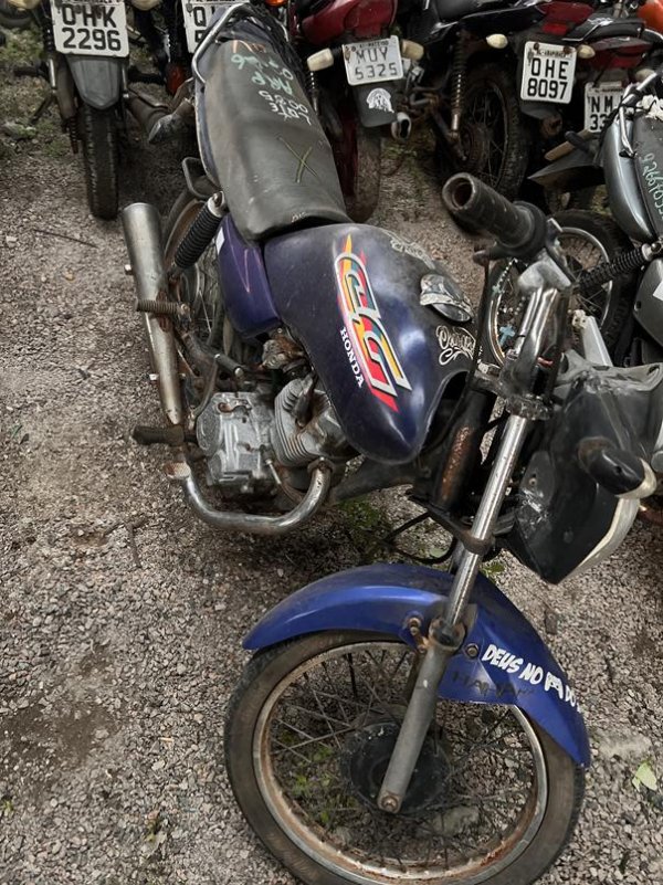 Foto de HONDA/CG 125 TITAN, ANO/MOD 1997/1997, COR AZUL, COMBUSTIVEL GASOLINA, PLACA MUH8999 - AL, RENAVAM 690790180, ID CHASSI 9C2JC250WVR023607, I