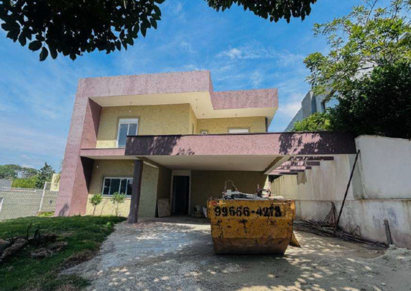 Foto de Casa em leilão no Chácaras São Carlos em Cotia - SP