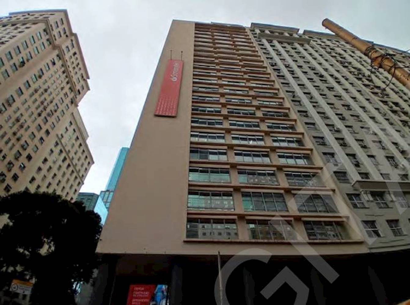 Foto de Comercial em leilão em Rio de Janeiro - RJ