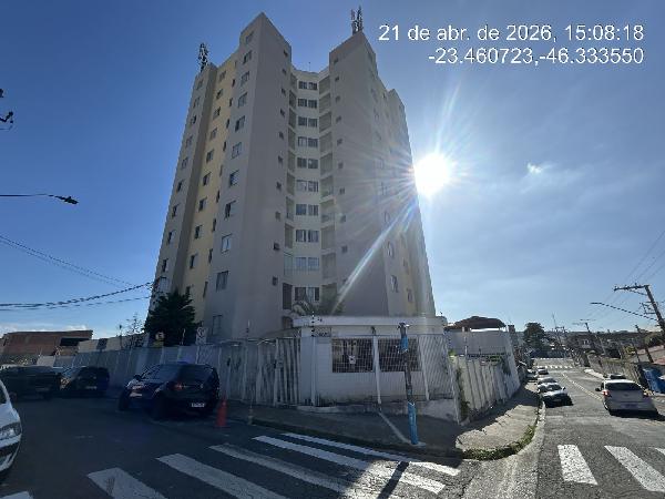 Foto de Apartamento em leilão no bairro Vila Sao Carlos em Itaquaquecetuba - SP