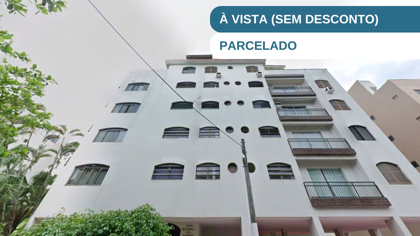 Foto de Apartamento em leilão no Edifício Dom João Vi em Guarujá - SP