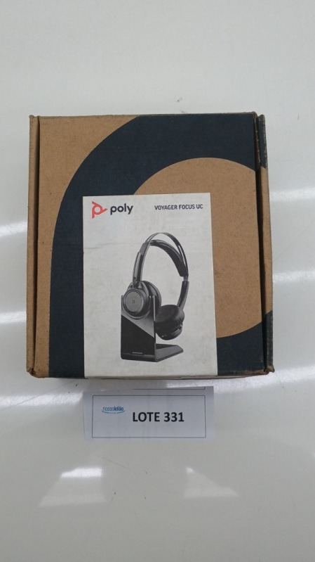 Foto de Headset Sem Fio Poly Voyager Focus Bluetooth Stereo USB Preto - 202652-101