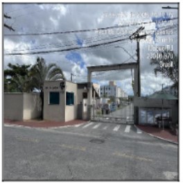 Foto de Apartamento em leilão em Macaé - RJ