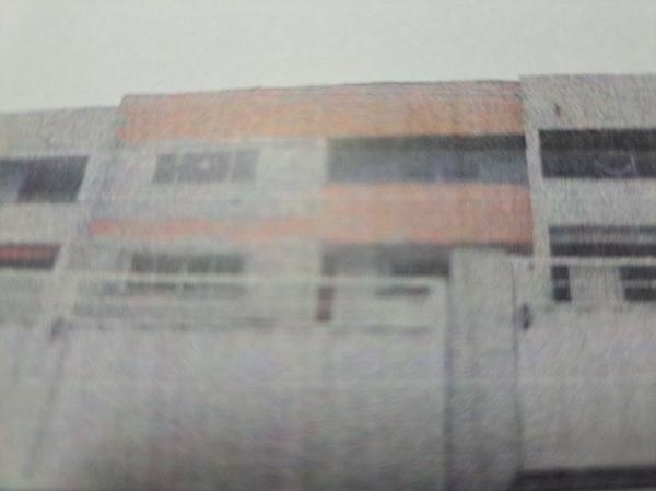 Foto de Casa em leilão em São Gonçalo - RJ