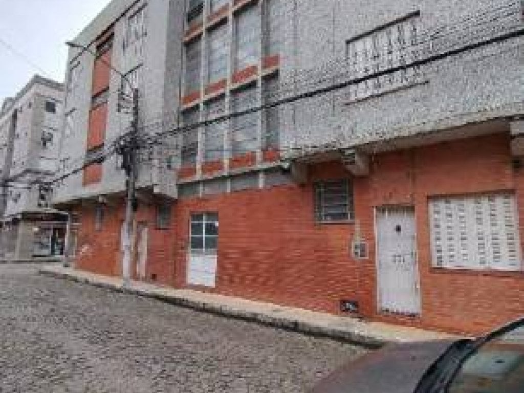 Foto de Apartamento em leilão no Edifício Joia em Pelotas - RS