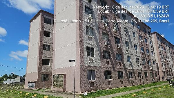 Foto de Apartamento em leilão em Porto Alegre - RS
