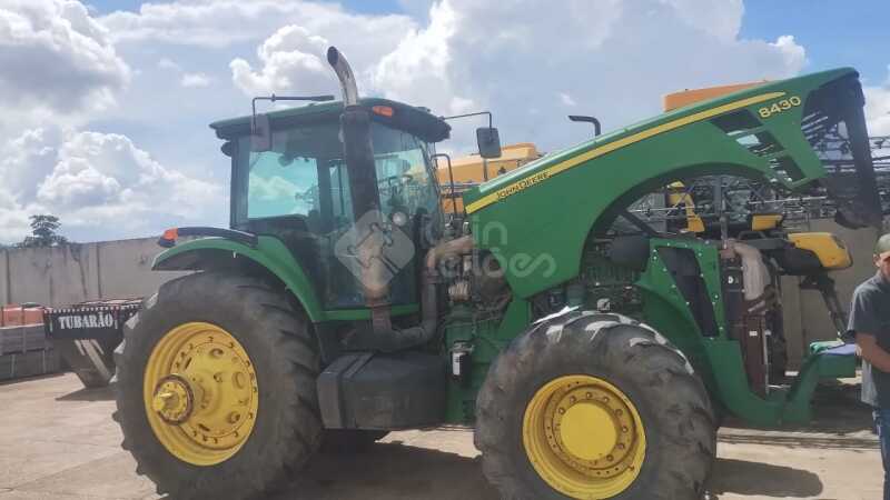 Foto de TRATOR JOHN DEERE 8430 - Vxxxxx3 - 2006