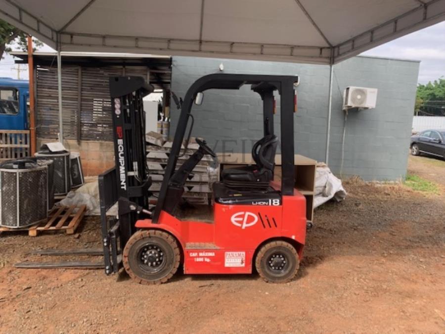 Foto de lote 06 - Empilhadeira elétrica 2,5 toneladas