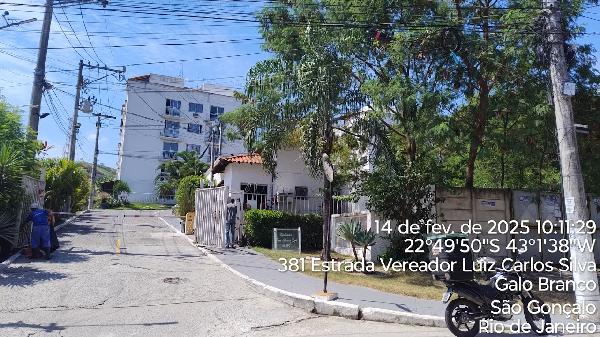 Foto de Apartamento em leilão em São Gonçalo - RJ