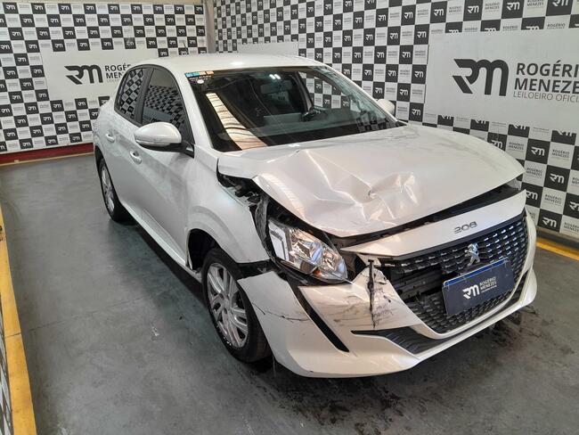 Foto de PEUGEOT 208 ACTIVE AT 1.6 2021/2022 FLEX