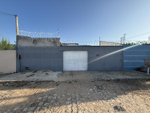 Foto de Casa em leilão no bairro Redenção em Mossoró - RN
