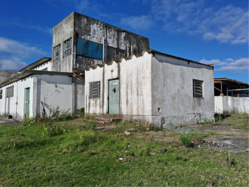 Foto de Comercial em leilão em Pelotas - RS