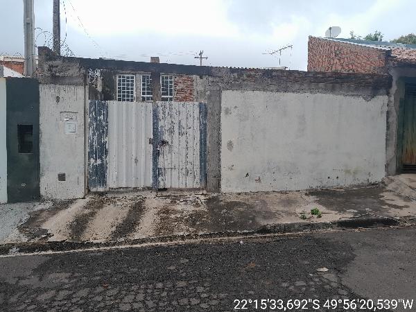 Foto de Casa em leilão no bairro Professor Antonio da Silva Penteado em Marília - SP