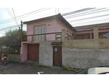 Foto de Casa em leilão no bairro Coronel Nassuca em Guaíba - RS