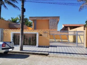 Foto de Casa em leilão no Residencial Gonçalo Monteiro em Itanhaém - SP