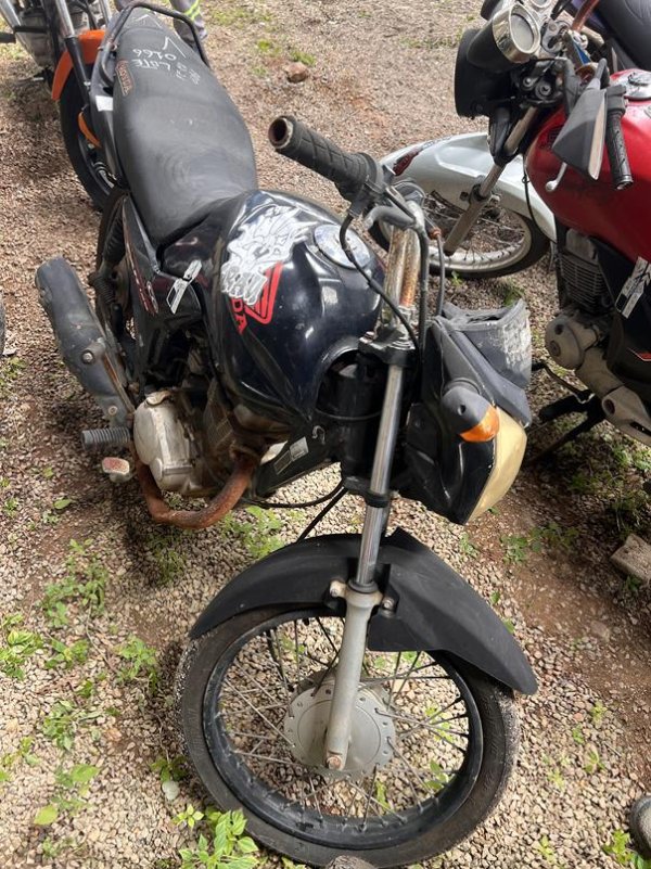 Foto de HONDA/CG 125 FAN KS, ANO/MOD 2014/2014, COR PRETO, COMBUSTIVEL GASOLINA, PLACA ORL8549 - AL, RENAVAM 1025911382, ID CHASSI 9C2JC4110ER808213