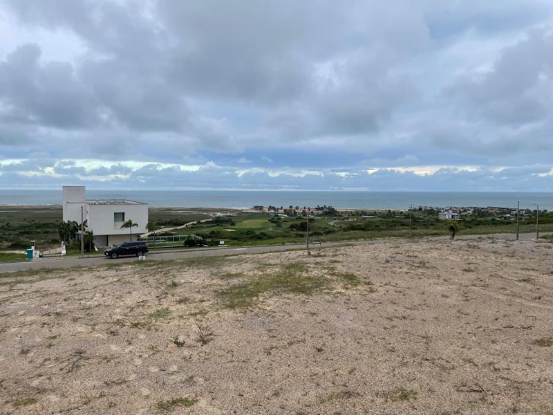 Foto de IMÓVEL NO LOTEAMENTO AQUIRAZ RIVIERA COM 1.544,88M²