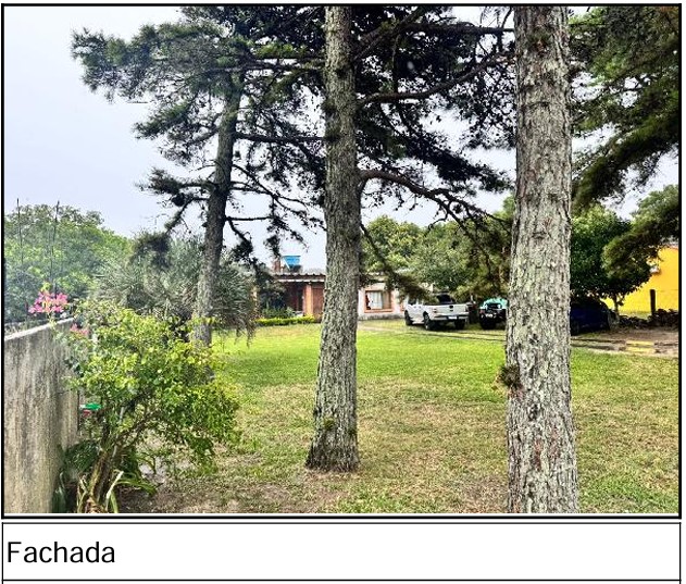 Foto de Casa em leilão no bairro Bolaxa em Rio Grande - RS