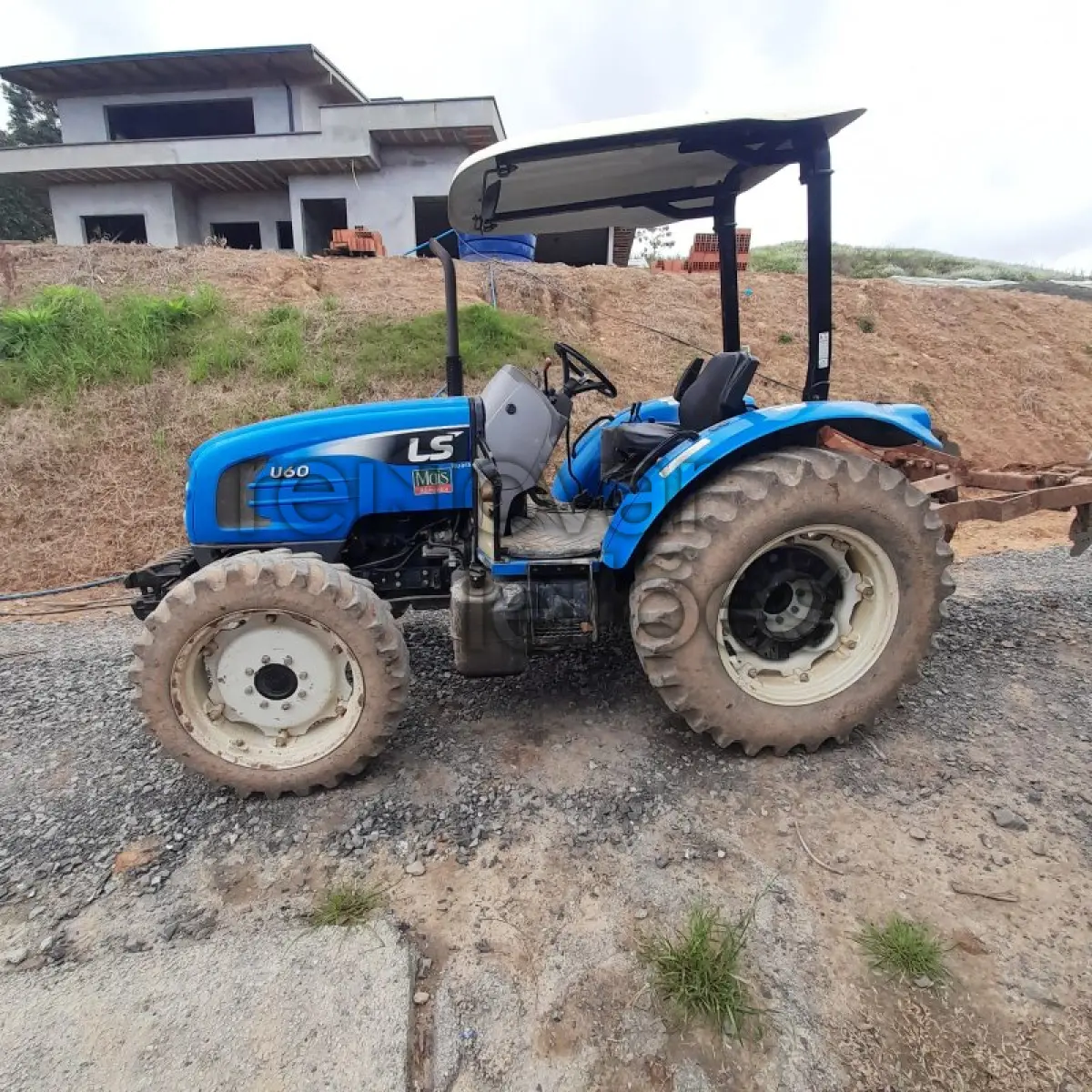 Foto de TRATOR LS U60 D - ANO 2015/2015 - CRESOL VALE EUROPEU - DEPOSITADO EM AUROR...