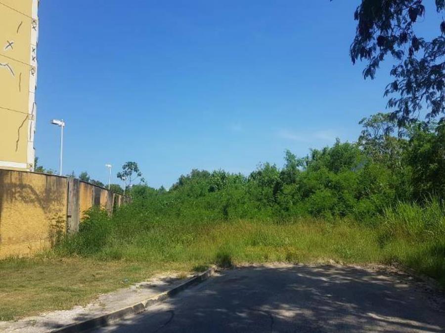 Foto de Terreno em leilão em Rio De Janeiro - RJ