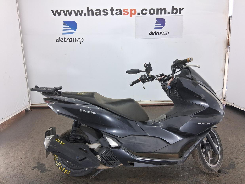 Foto de HONDA PCX 160 2023 2024 CINZA