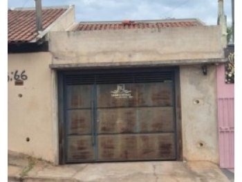 Foto de Casa em leilão no bairro Tangarás em Bauru - SP