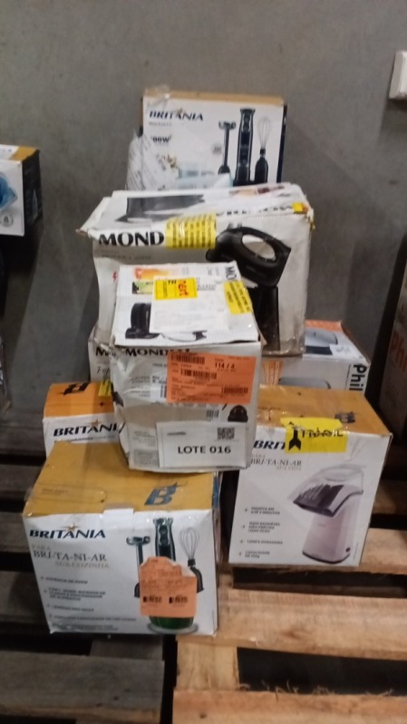 Foto de MIXER 400W BRITANIA 3 EM 1 BMX400P PT 220V | SAND/GRILL BRITANIA CROME BRSC2 PR/INOX 110V | TORRADEIRA PHILCO FRENCH TOAST PT/INOX 110V | MIXER 400W BRITANIA 3 EM 1 BMX400P PT 220V | MINI PROCES MONDIAL TURBO PRATIC MP-16 PTO 110V | ESPREM 1250ML MONDIAL