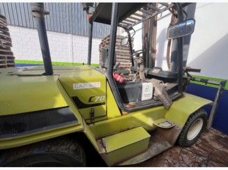 Foto de Empilhadeira C700 a Diesel - Não Funcionando