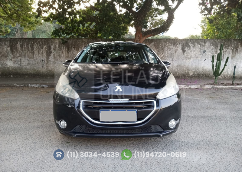 Foto de PEUGEOT/208 GRIFFE A; 2013/2014; PRETA; ALCO./GASOL. - FUNCIONANDO