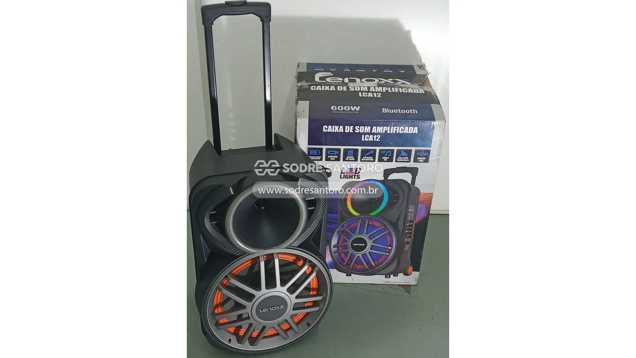 Foto de caixa de som amplificada lenoxx lca12 600w