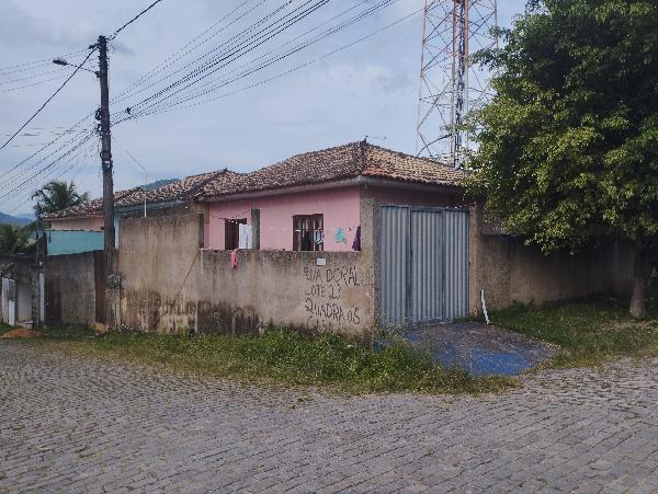 Foto de Casa em leilão em Cachoeiras De Macacu - RJ