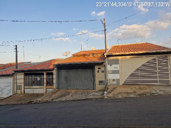 Foto de Casa em leilão no bairro Parque São Rafael em Tatuí - SP