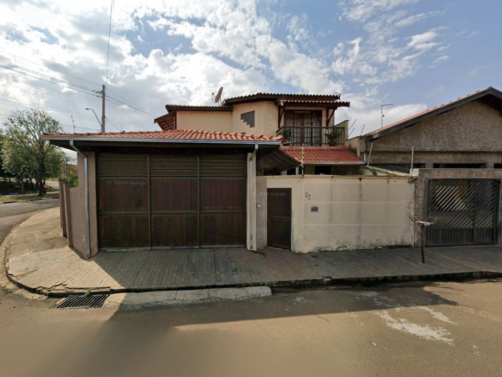 Foto de Casa em leilão no bairro Jardim Bandeirantes em Charqueada - SP