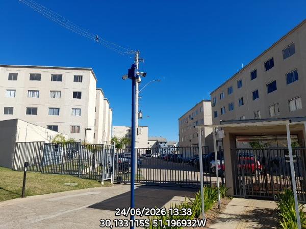 Foto de Apartamento em leilão no bairro Vila Nova em Porto Alegre - RS