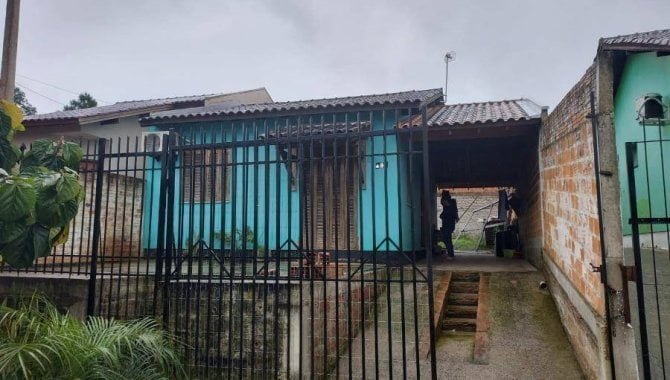 Foto de Casa em leilão no bairro Arroio da Manteiga em São Leopoldo - RS