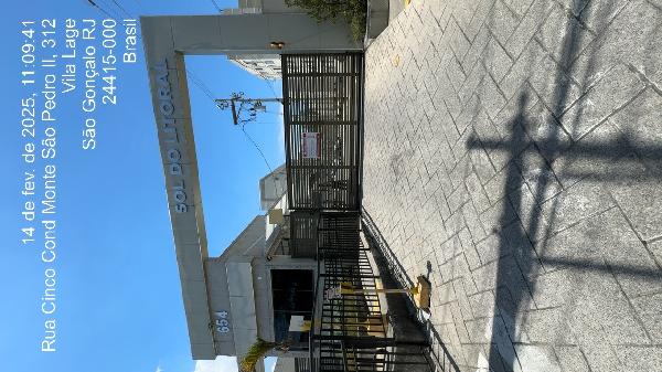 Foto de Apartamento em leilão em São Gonçalo - RJ