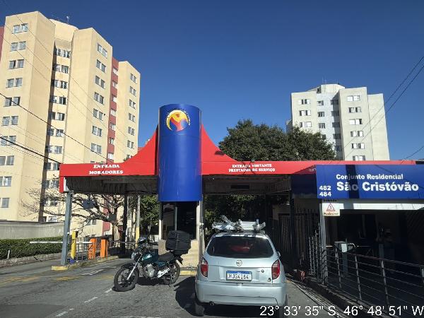 Foto de Apartamento em leilão no Edifício Rouxinol em Osasco - SP