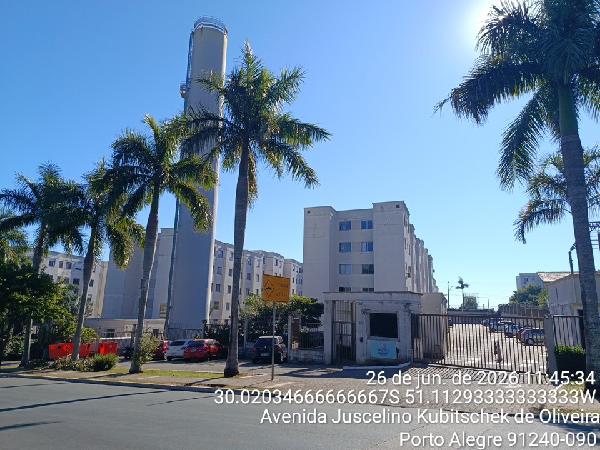Foto de Apartamento em leilão no bairro Jardim Leopoldina em Porto Alegre - RS