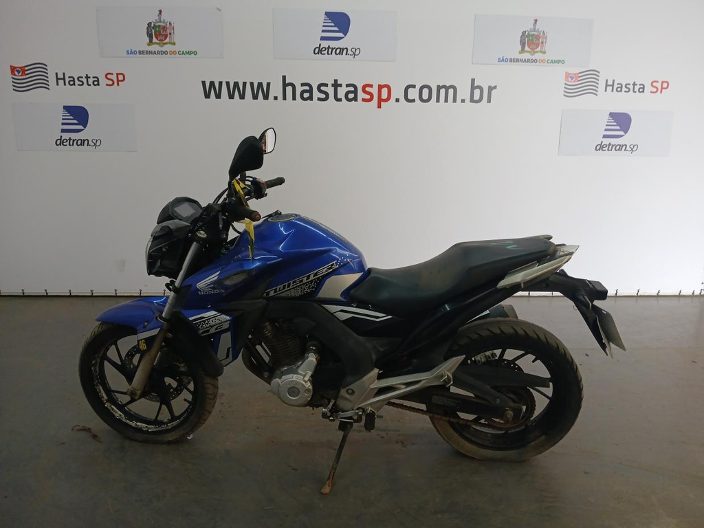 Foto de HONDA CB250F TWISTER CBS CB250F TWISTER CBS 2021 2021 AZUL