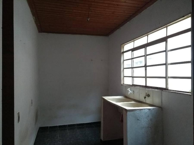 Foto de Casa em leilão no bairro Jardim Olga Ayub em Agudos - SP