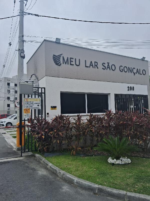 Foto de Apartamento em leilão em São Gonçalo - RJ