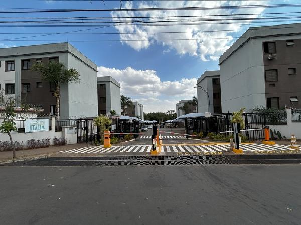 Foto de Apartamento em leilão no Recanto das Palmeiras em Ribeirão Preto - SP