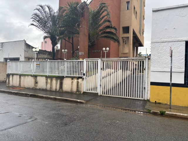 Foto de Comercial em leilão no Edifício Memorial Center em São Paulo - SP