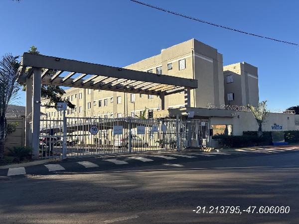 Foto de Apartamento em leilão no bairro Jardim das Rosas Iii em Serrana - SP