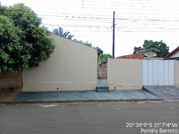 Foto de Casa em leilão no bairro Vila Carvalho em Pereira Barreto - SP