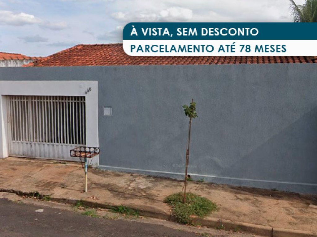 Foto de Casa em leilão no bairro Alvorada em Araçatuba - SP