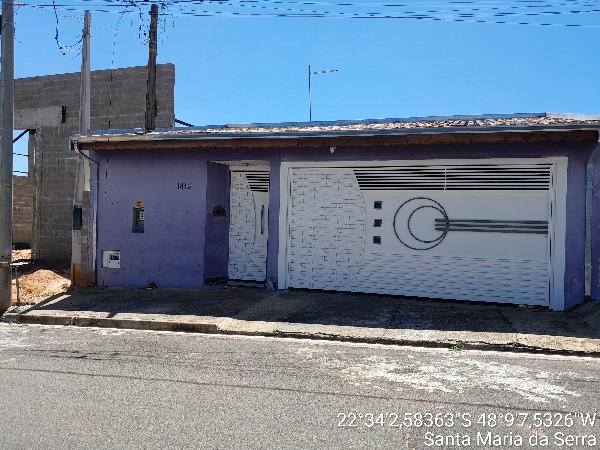 Foto de Casa em leilão no bairro Jardim Bom Jesus em Santa Maria Da Serra - SP